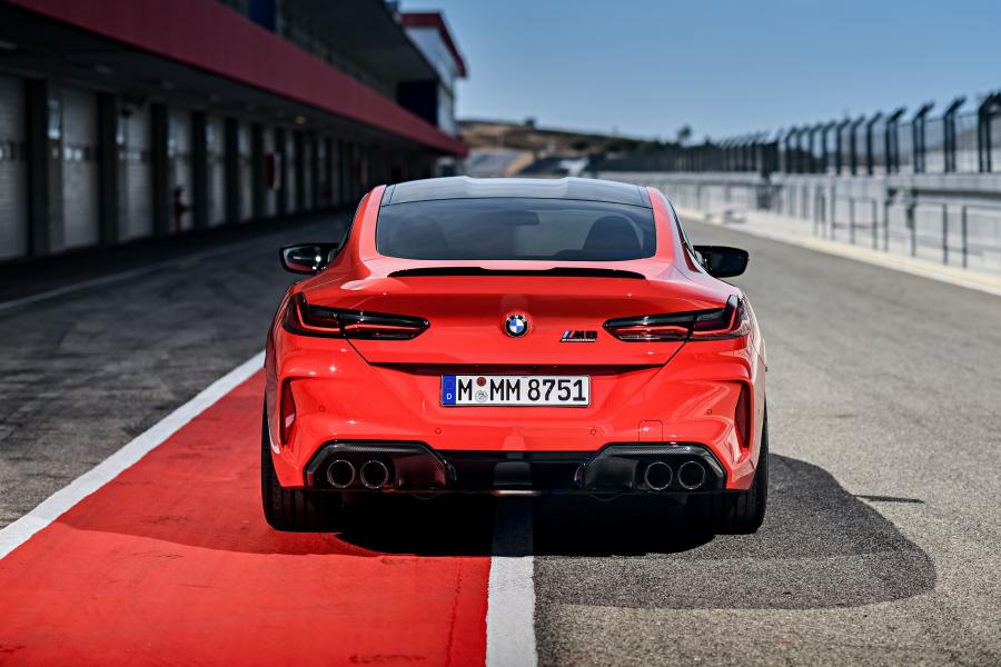  BMW M8 Competition Coupe (F92) 2019 года  (UK) (фото 13 из 157)